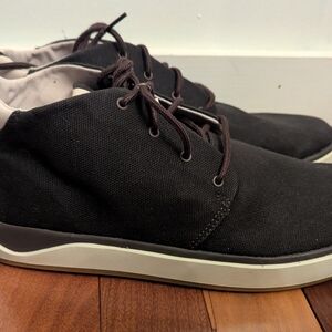 Olukai Papaku 'Ili Mens Chukka Boot Size 11